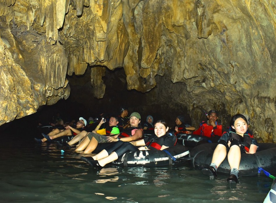 Pindul & Jomblang Cave Adventure with Timang Island Gondola Ride