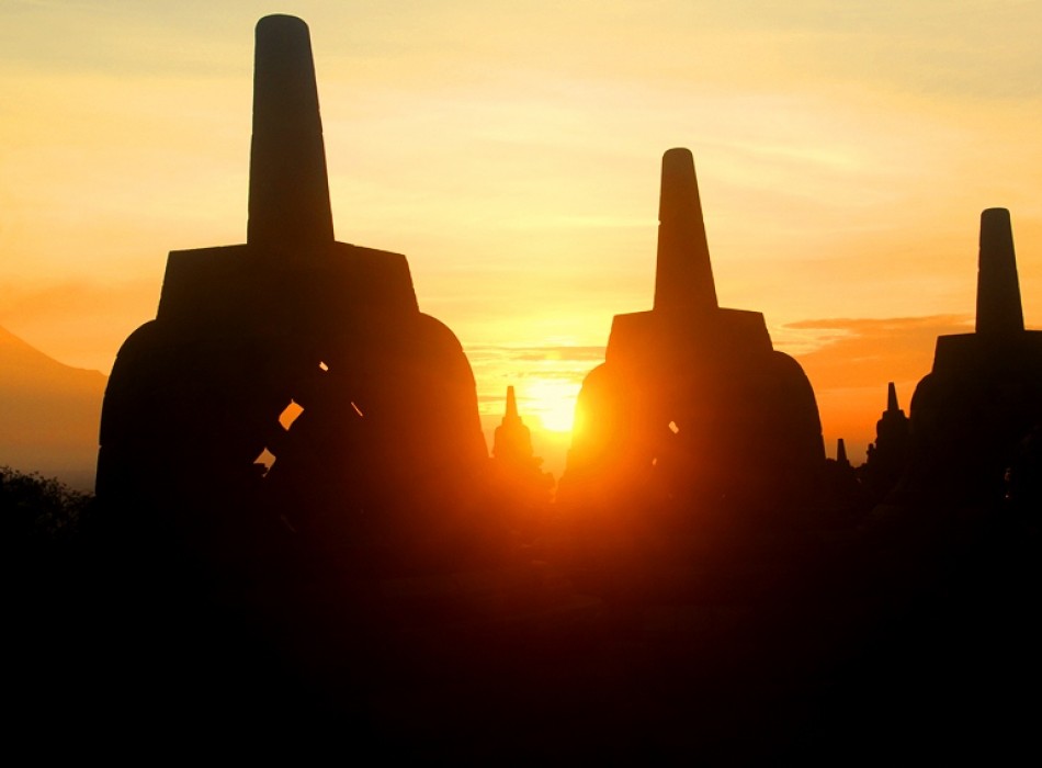 Sunrise Borobudur Merapi Prambanan & Jomblang Pindul