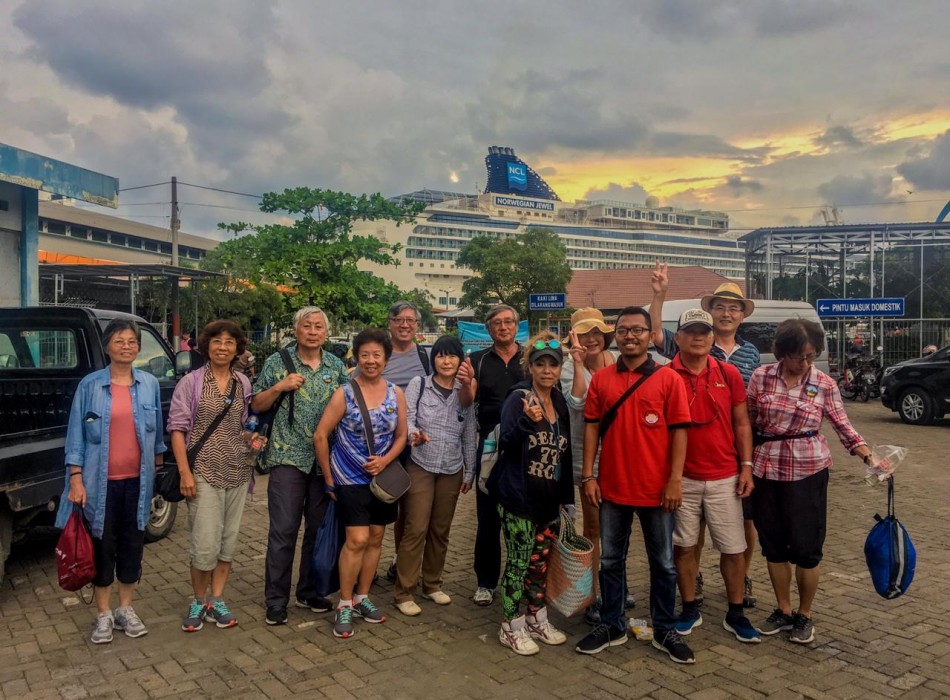 Tour to Borobudur from Semarang Port