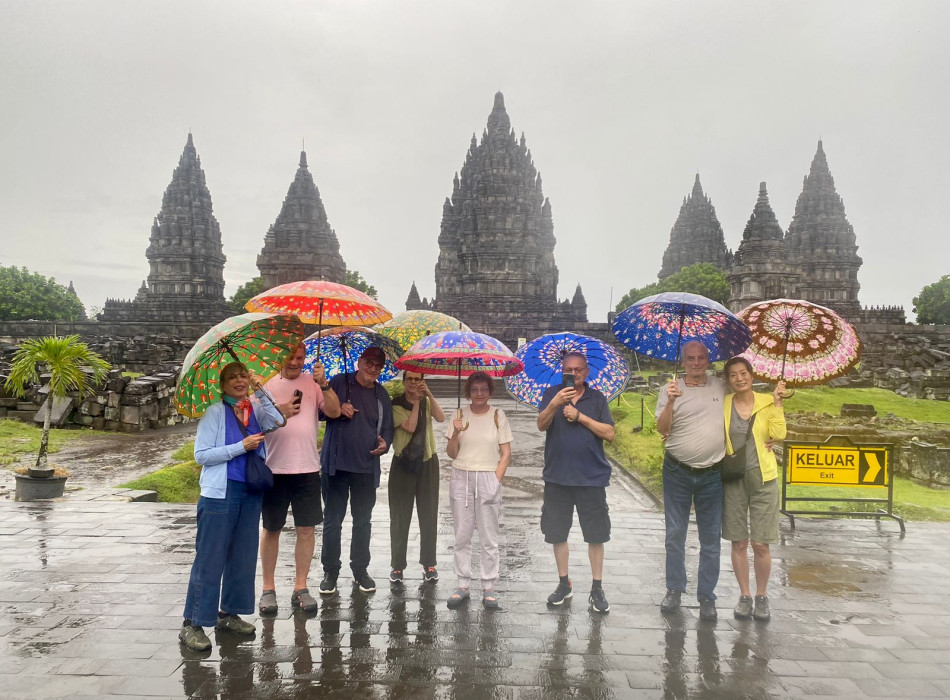 Shore Excursion from Semarang Port to Borobudur & Prambanan Temples