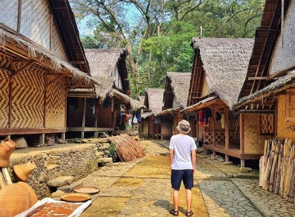 Baduy Tribe Tour From Jakarta