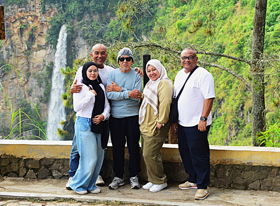 4D3N Lake Toba Samosir Island Tour Package from Singapore