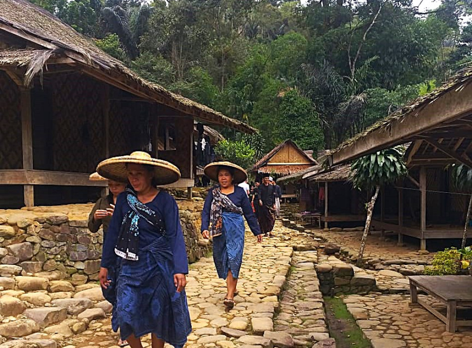 Baduy Tribe Day Tour From Jakarta