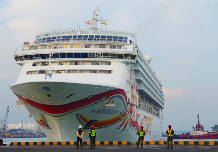 Borobudur Tour from Semarang Port Private Tour