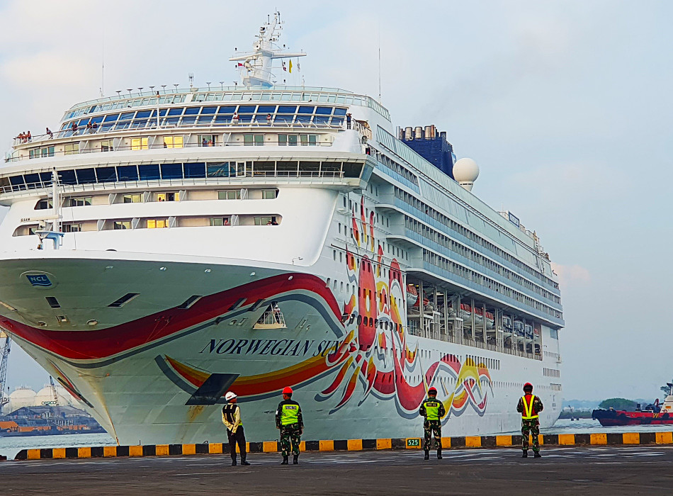 Borobudur Tour from Semarang Port Private Tour