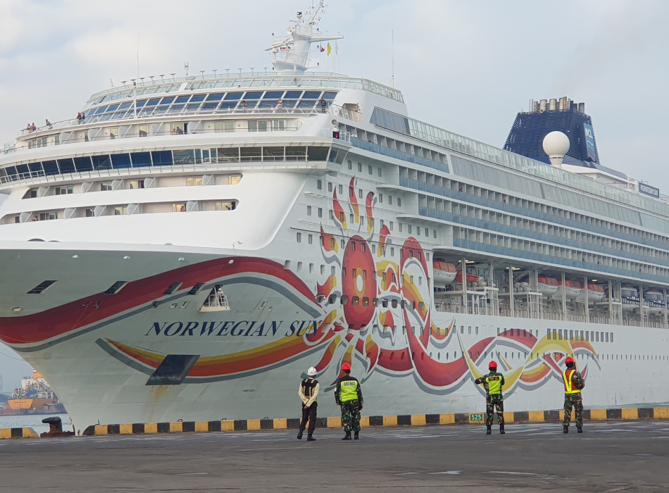 Borobudur Tour from Semarang Port Private Tour