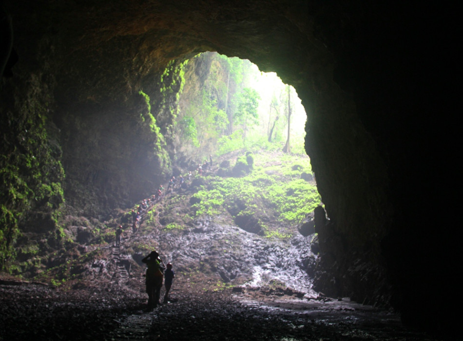 4 Days 3 Nights Jomblang Cave Borobudur Merapi Volcano Sunrise